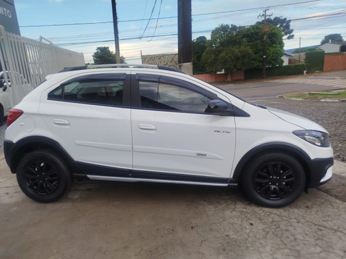 Chevrolet Onix 1.4 MPFI ACTIV 8V FLEX 4P MANUAL