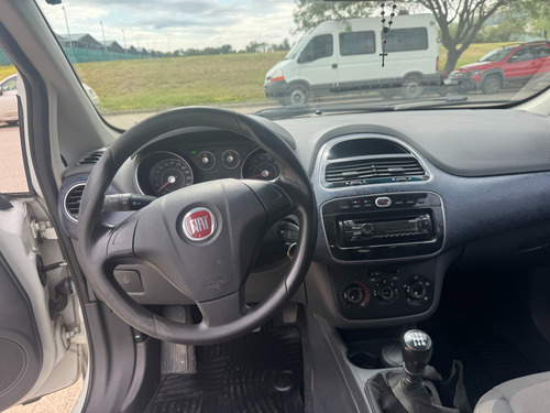 Fiat Punto 1.4 Attractive C/radio Integrada