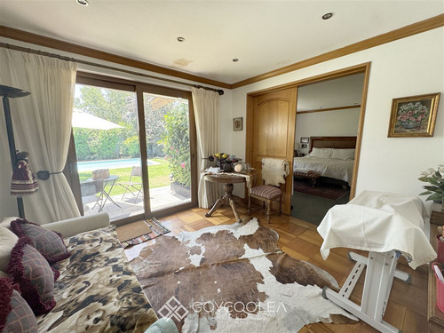 Casa En Arriendo De 5 Dorm. En Las Condes