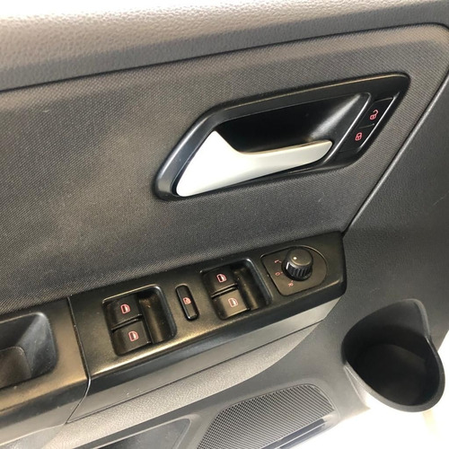 Imagem 8 de 15 de Volkswagen Fox 1.0 Mi Trendline 8v
