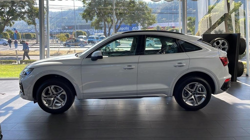Imagen 2 de 9 de Audi Q5 Sb Select 2022