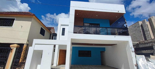 Venta De Casa En La Autopista De San Isidro Brisa Oriental