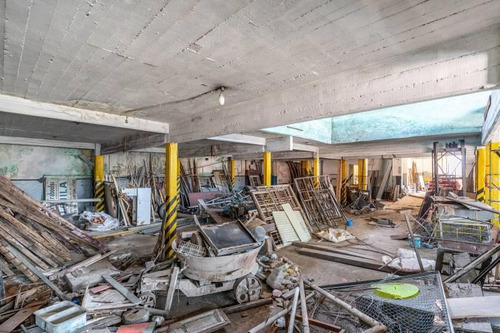 Imagen 9 de 22 de Galpón Y/o Deposito En La Mejor Esquina De La Ciudad De Buenos Aires