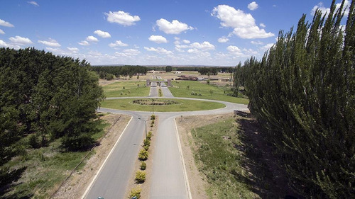 Lote -al Golf- En Venta En Los Canales, Neuquén - Entrega Inmediata