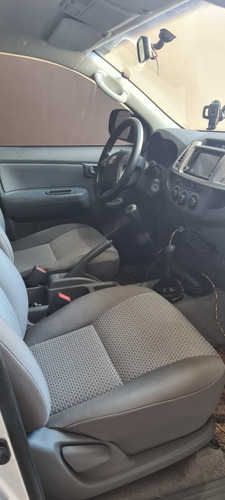Toyota Hilux 2.5 Dx 4x4 Pack Acepto Permuta Esta Nueva