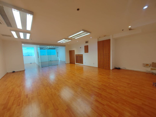 Excelente Oficina En Renta En Torre Wtc De 60 M2