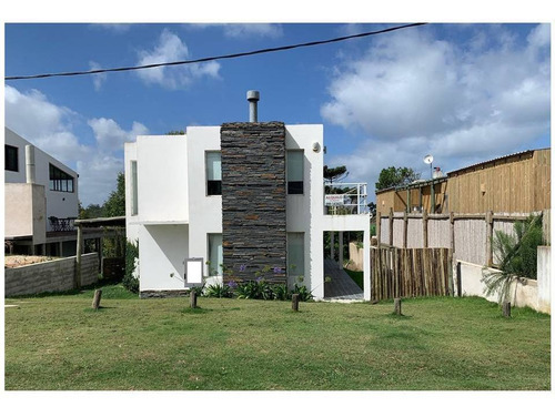 Punta Piedras, Manantiales, Punta Del Este, El Chorro