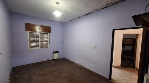 Venta Casa A Reciclar 2 Dormi Cochera Arroyito