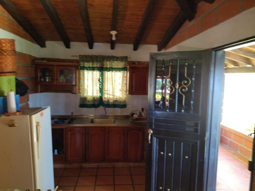 Encantadora Finca En Venta El Peñol