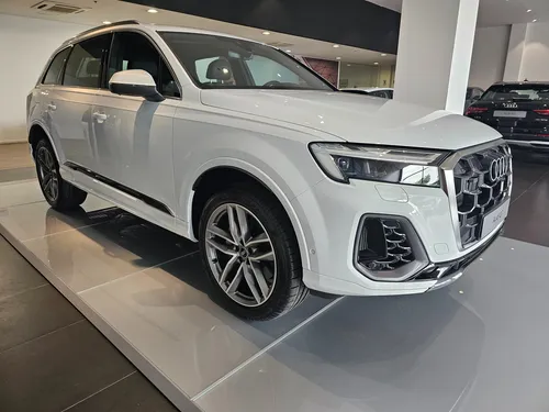 Audi Q7 S Line Mhev