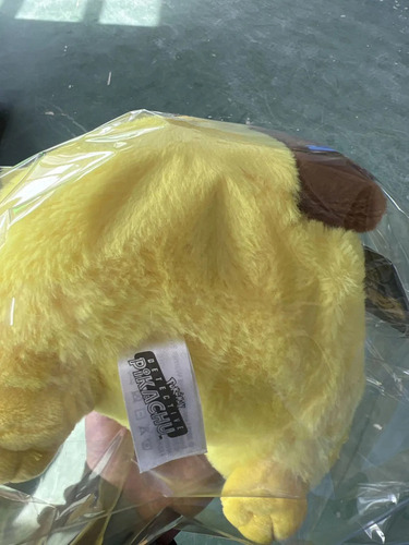 Pikachu Detective Peluche Pokemon Pelicula 28 Cm Color Amarillo