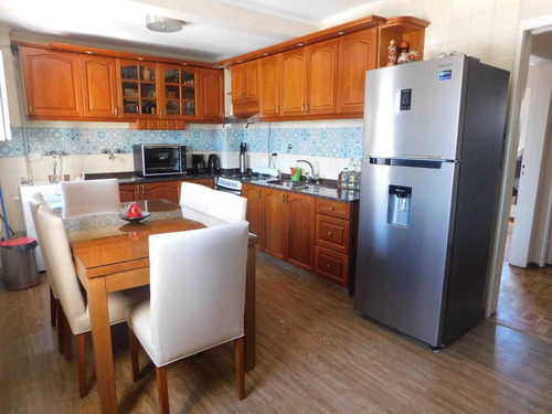 Imagen 2 de 14 de Venta Departamento 2 Dormitorios, Permutaria