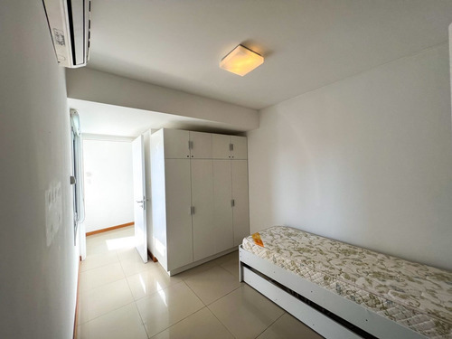 Imagen 25 de 27 de Apartamento En Venta De 3 Dormitorios En Playa Brava (ref: Lij-18)