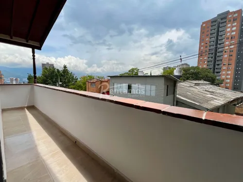 Apartamento En Venta En Loma De Los Parra. Cod V775671