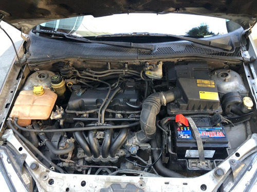 Ford Focus 1.6 Ambiente Mp3