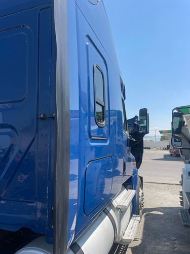 Freightliner Cascadia Evolution 2017 13 Velocidades Manual.