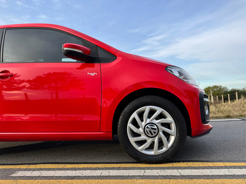 Volkswagen Up! 1.0 T High 101cv