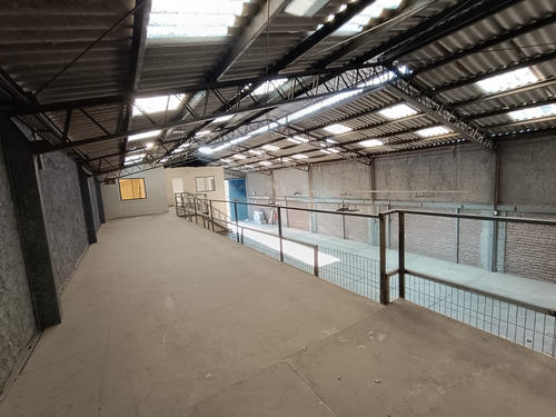 Arriendo Bodega 300 M2 Con Oficinas Y Trifasico, Quilicura