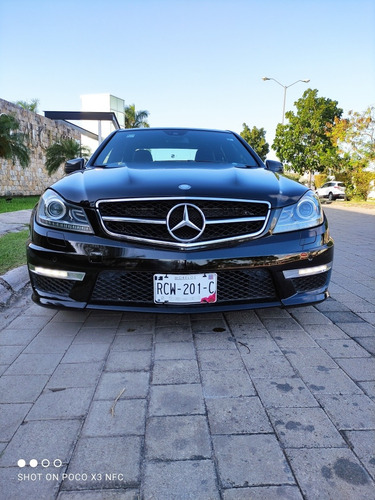 Imagen 12 de 15 de Mercedes-benz Clase C 2012 6.2 63 Amg Coupe Black Series Mt