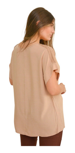Imagen 3 de 6 de Blusa Remera De Poplin Manga Corta Puntillas Talles Grandes