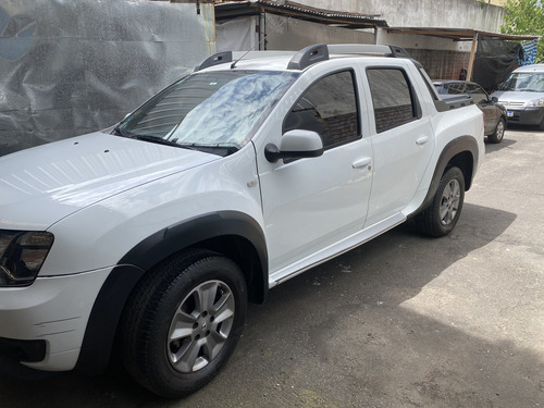Renault Duster Oroch 2.0 Outsider Plus