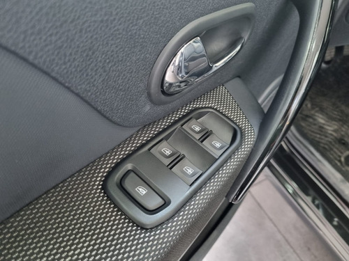 Imagen 12 de 15 de Renault Logan Zen 1.6 (mja)