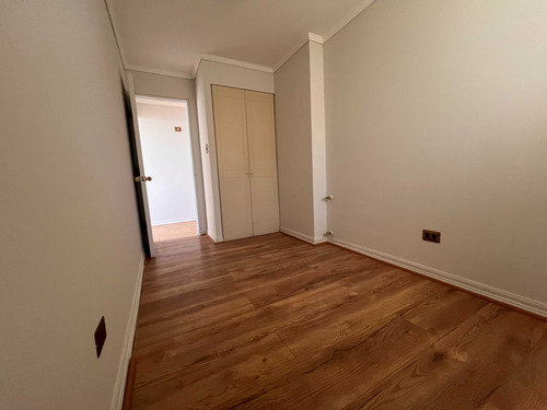 Vende Depto. Excelente Ubicación (65593)
