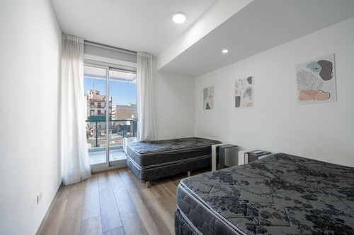 Venta - Departamento 3 Ambientes Al Frente - Caballito Norte - Apto Crédito