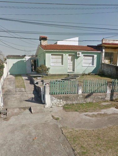 Imagen 2 de 24 de Vendo Casa 2dorm P.ú 670m2 + Apto 2dorm+ Depósito+ Garaje