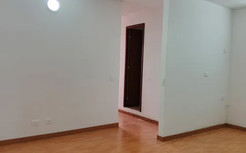 Oficina En Arriendo/venta En Toberin. Cod A10260133