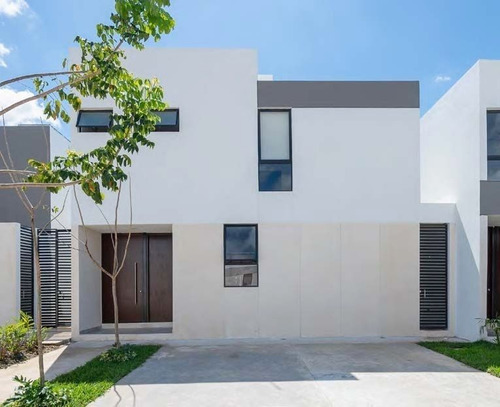 Casa(e) En Venta En Palta 152 Jardín Residencial En Cholul