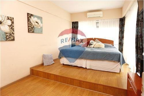 Venta Casa Devoto 4 Amb. Jardín, Pileta, Cochera!