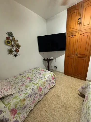 Vendo Amplia Casa En Laureles Lorena