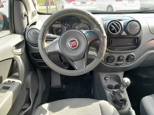 Imagen 10 de 13 de Fiat Palio 1.4 5 P Attract 2014