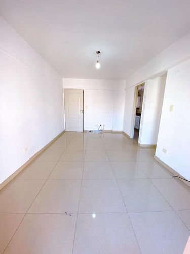 Imagen 3 de 18 de Appartment - S.fer.-vias/centro