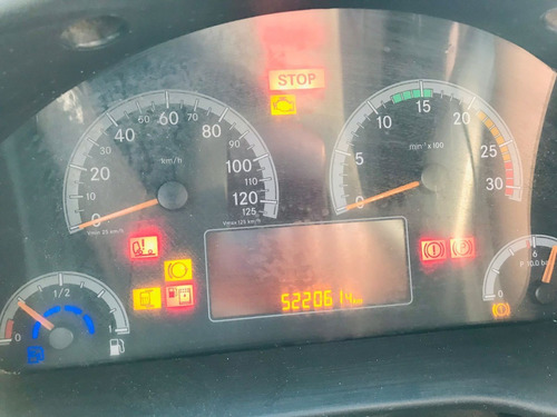 Imagem 8 de 8 de Mercedes Benz Accelo 815