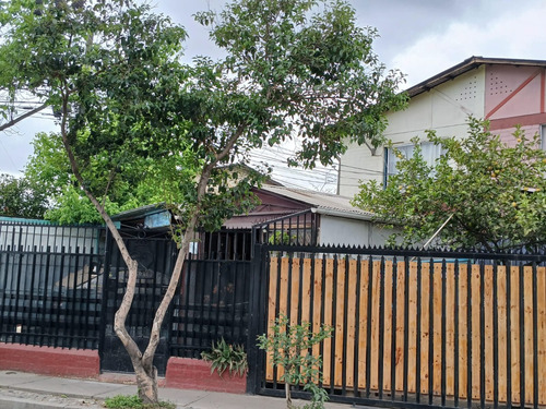 Casa + Posible Local Comercial 3d, 1b, Acceso 2 Autos