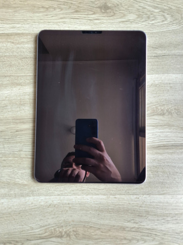 iPad Pro 11 Wifi 128gb M2 (4ta. Generación) + Magic Keyboard (Usado)