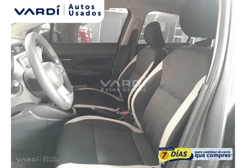 Nissan Versa Advance