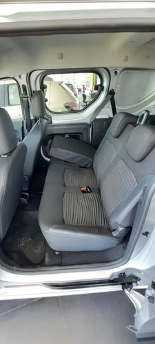 Imagen 15 de 16 de Renault Kangoo Emotion 5 Asientos Entr.inm. (jp)