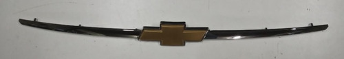 Moldura Cromada Insignia Chevrolet Classic 10/16 Original