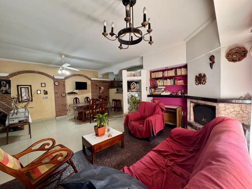 Casa En Venta De 3 Ambientes En Ranelagh. Acepta Financiacion