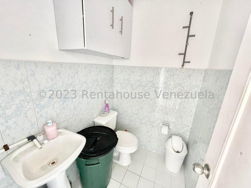 # 24-4163 Excelente Local Comercial En Venta En Barquisimeto Centro Eo