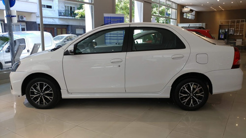 Toyota Etios 1.5 Xls Mt Sedán 4p 2021 0km