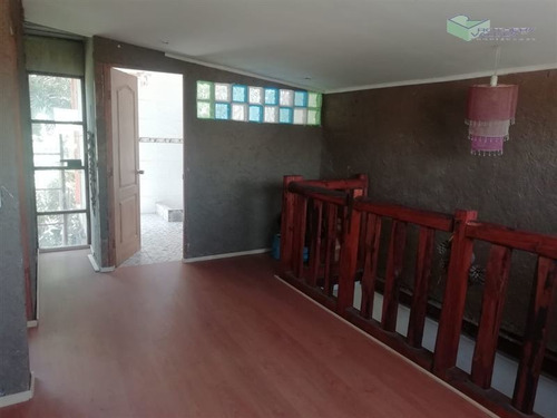 Casa En Venta De 3 Dorm. En La Reina