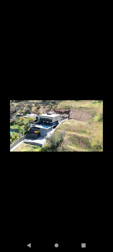 Espectacular Sitio Para 2 Casas
