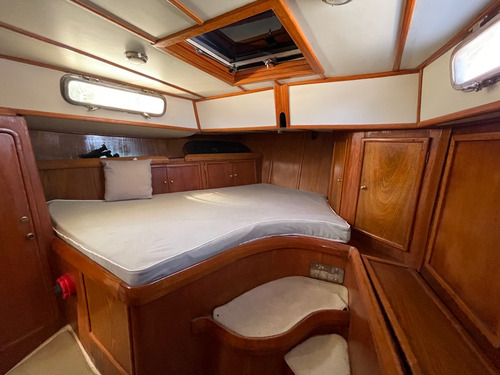 Velero Alpha 34 Yanmar 38 Hp Linea De Eje Camarote A Popa