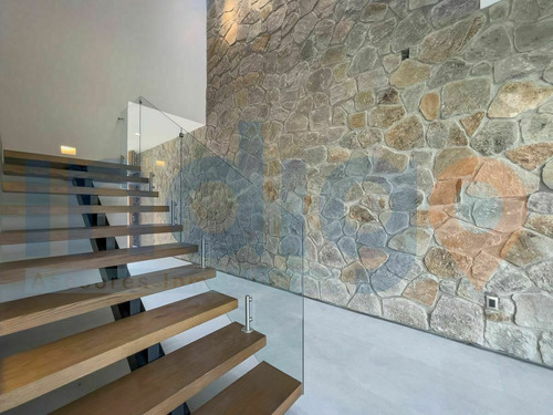Casa Nueva En Venta En Altozano