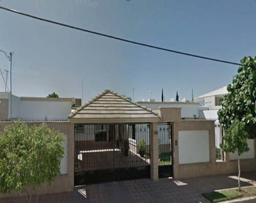 Venta De Casa En Av. Paris, San Isidro, Torreon, Coahuila. Oe