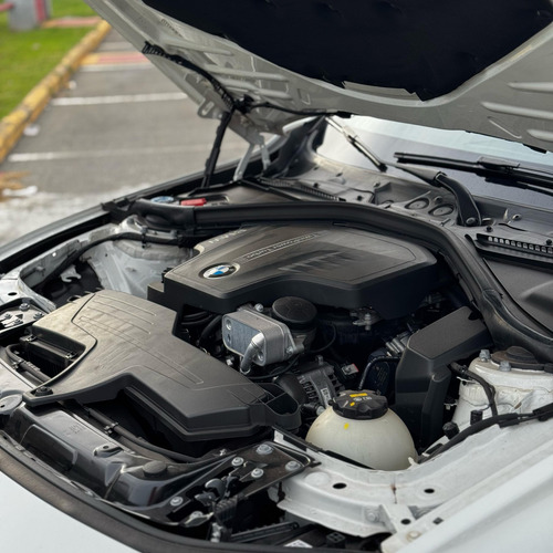 BMW 320i 2.0 Sport Gp Active Flex Aut. 4p